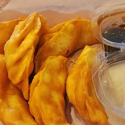 เกี๊ยวซ่ากุ้ง ทอดกรอบ 6 ชิ้น