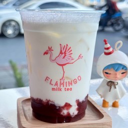 สตรอว์เบอร์รี นมสด