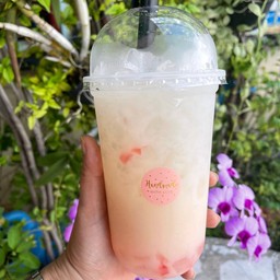 ลิ้นจี่เย็นใส่ปีโป้