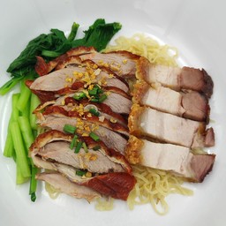 บะหมี่เป็ดย่าง+หมูกรอบ