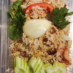 ข้าวผัดแหนม