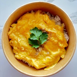ข้าวขาหมู เฮียตี๋ / ตามสั่ง ตลาดธนาทรัพย์