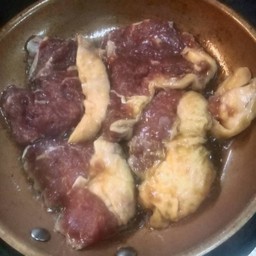 เนื้อเสือร้องไห้ย่าง