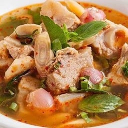 Le'Bar (เลอ บาร์) กับแกล้ม&ตามสั่ง
