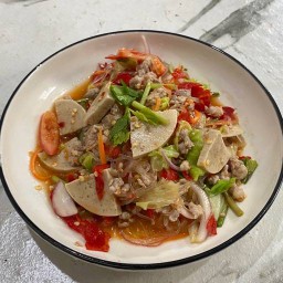 ยำแซ่บ ดาเหล่น (รัชดา 19)