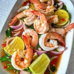 ยำกุ้งสุก