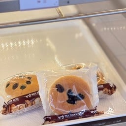 มาม่อนลูกเกด