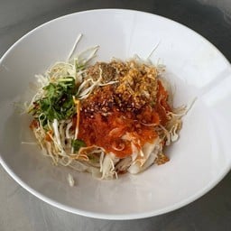 ข้าวซอยน้อยยำ