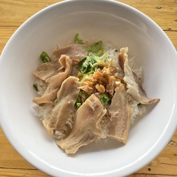 ข้าวต้มแห้งกระเพาะหมู