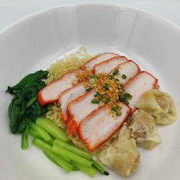 บะหมี่เกี๊ยวหมูแดง