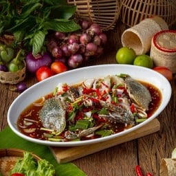 ยำปูม้า น้ำปลาร้า
