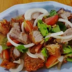 ยำหมูกรอบ