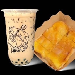 ชานม + ปังปิ้งเนยนม