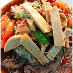 ตำเส้นเล็กหมูยอ