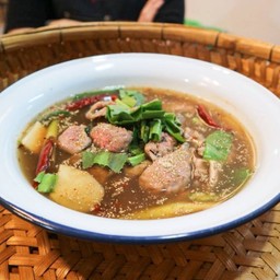 ต้มแซ่บเนื้อน่องลาย