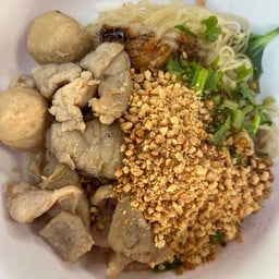 ลูกชิ้นหมูแห้งระบุเส้นได้เลยคะ
