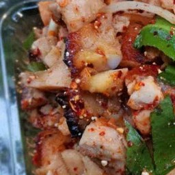 ข้าวยำไก่ย่าง