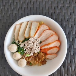 บะหมี่แห้งหมูแดง