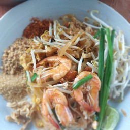 ผัดไทยกุ้งสด