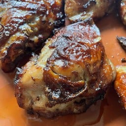 bee&bee แม่น้ำ