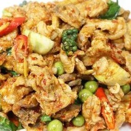 ผัดฉ่าหมูหรือไก่ราดข้าว