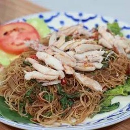 เส้นหมี่ผัดกะเพราปูสูตรหน้าบาน