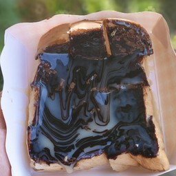 ปังปิ้งทูโทน (เนยนม+ช็อกโกแลต)