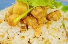 ข้าวผัดกากหมู
