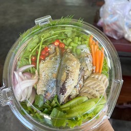 ยำขนมจีนปลาทู ไม่ปลาร้า