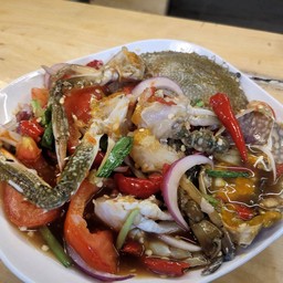 ยำปูม้า น้ำปลาร้า