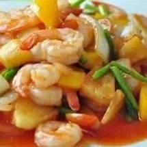 ข้าวราดผัดเปรี้ยวหวานกุ้ง