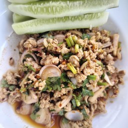 ลาบหมูราดข้าว