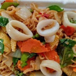 ยำเย็น yumyen แซ่บจี๊ดจ๊าด ไม่มีสาขา