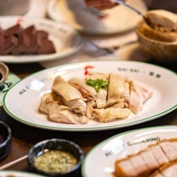 GAIGAI ข้าวมันไก่ ทองหล่อ 13