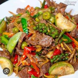 ผัดฉ่าเนื้อ