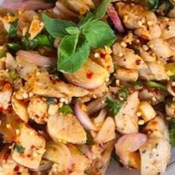 ข้าวหน้าลาบ อกไก่