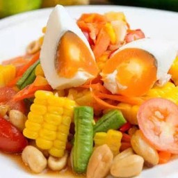 ตำข้าวโพดไข่เค็ม