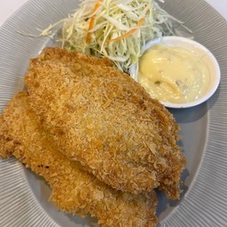 สเต๊กปลาดอลลี่