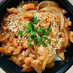 ดุ๊กดิ๊กลูกชิ้นทอด ดุ๊กดิ๊กลูกชิ้นทอด