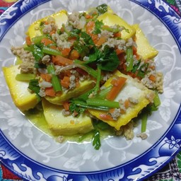 ข้าวแกงแม่หมู