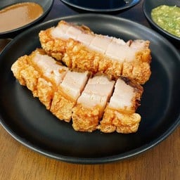 หมูกรอบ+น้ำจิ้ม (200 g)