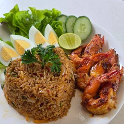 ข้าวผัดต้มยำกุ้ง