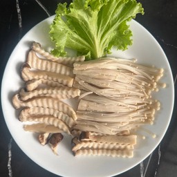 เห็ดรวมลวก