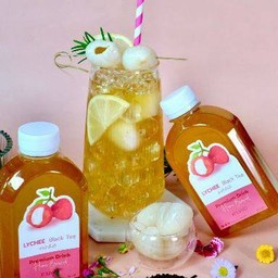 ชาดำลิ้นจี่ (ทานแบบขวด ไม่ต้องเติมน้ำแข็ง)