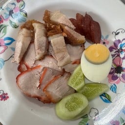 โอจีบอยข้าวหมูแดงหมูกรอบ