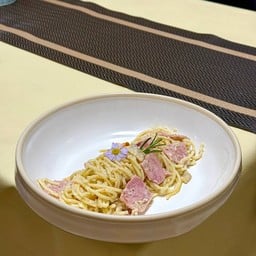 สปาเก็ตตี้ครีมซอสแฮมเห็ด