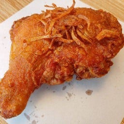 ไก่ทอดข้าวเหนียวเจ้นุ สาขาข้างเซเว่นเกษมราษฎร์