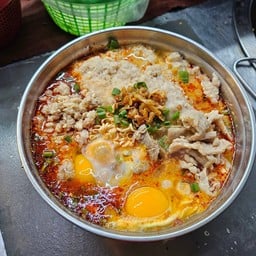 มาม่าหม้อไฟ