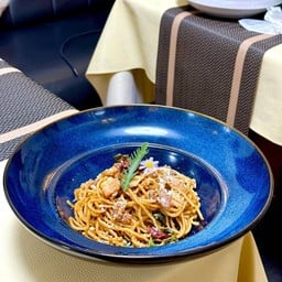 สปาเก็ตตี้ผัดพริกแห้งเบคอน