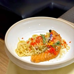 สปาเก็ตตี้ครีมซอสแซลมอนไข่กุ้ง